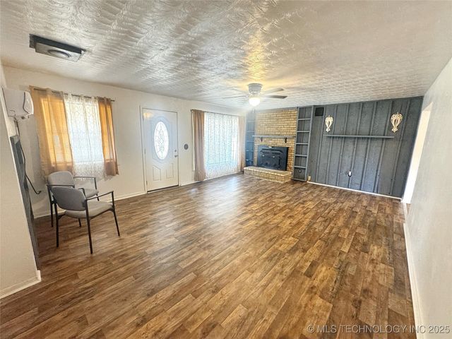 802 Schley Street, Vian, OK 74962