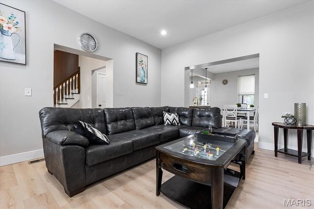 4273 Juniata Street, St Louis, MO 63116