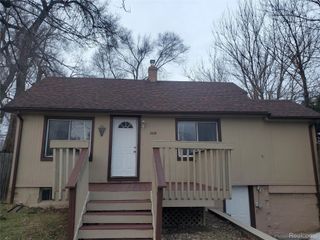 1110 Myrtle Avenue, Waterford Charter Township, MI 48328