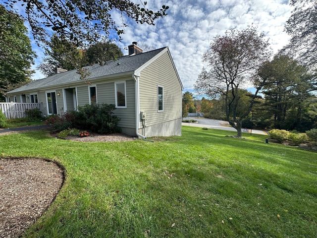 11 Drummer Boy Way 11, Lexington, MA 02420