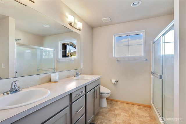 1025 Banyan Street, Bremerton, WA 98310