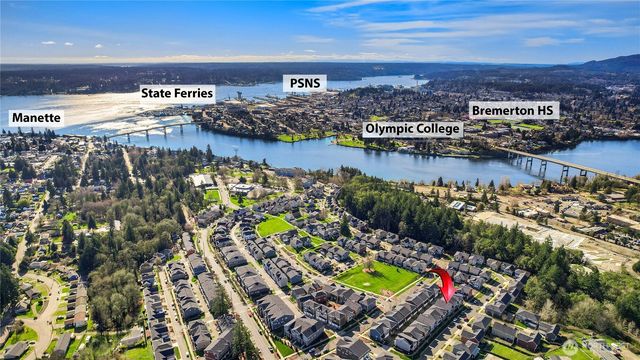 1025 Banyan Street, Bremerton, WA 98310