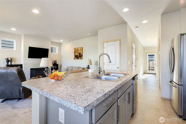 1025 Banyan Street, Bremerton, WA 98310