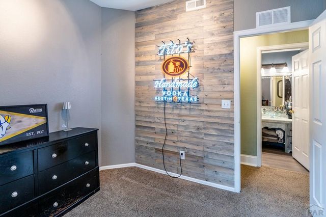 1001 Cherrycrest Dr, Pueblo, CO 81005