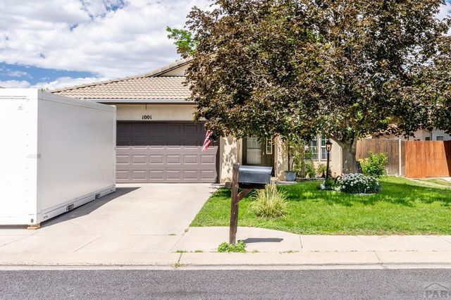 1001 Cherrycrest Dr, Pueblo, CO 81005