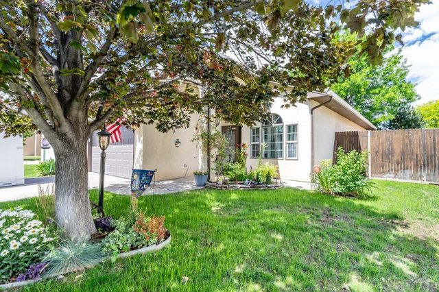 1001 Cherrycrest Dr, Pueblo, CO 81005
