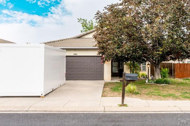 1001 Cherrycrest Dr, Pueblo, CO 81005
