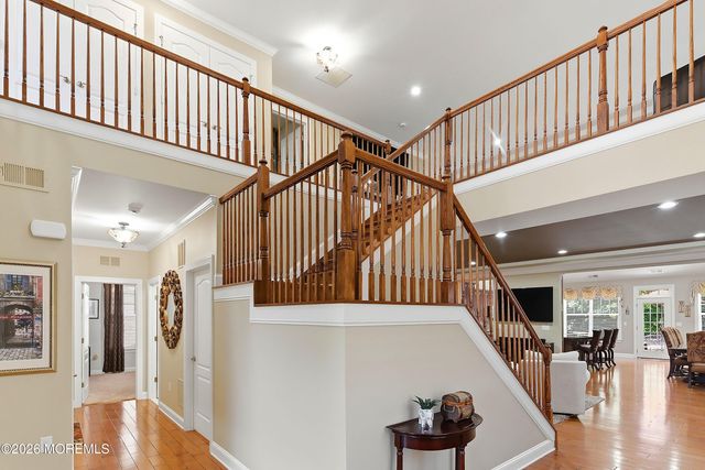 10 Cauthen Court, Manalapan, NJ 07726