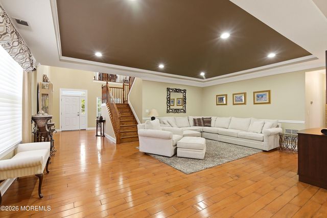 10 Cauthen Court, Manalapan, NJ 07726