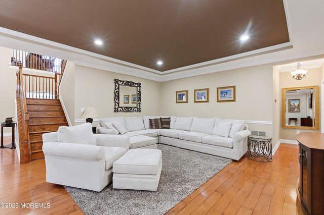 10 Cauthen Court, Manalapan, NJ 07726
