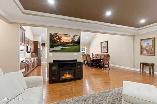 10 Cauthen Court, Manalapan, NJ 07726