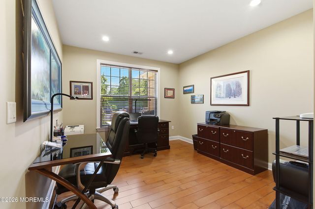 10 Cauthen Court, Manalapan, NJ 07726