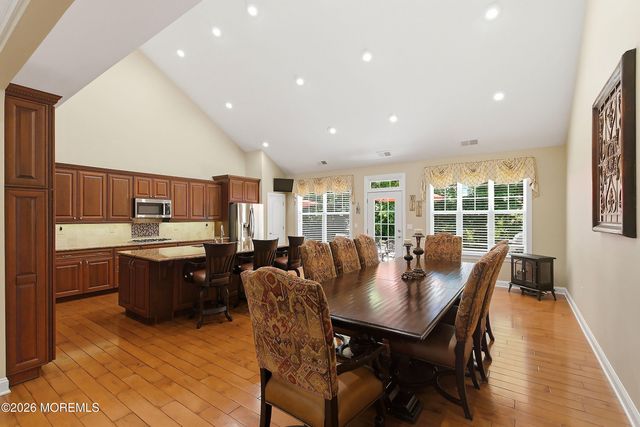 10 Cauthen Court, Manalapan, NJ 07726