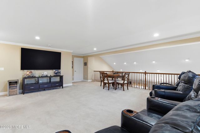 10 Cauthen Court, Manalapan, NJ 07726