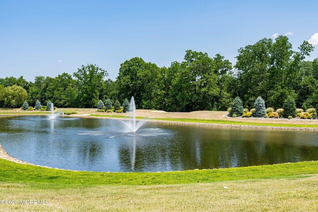 10 Cauthen Court, Manalapan, NJ 07726