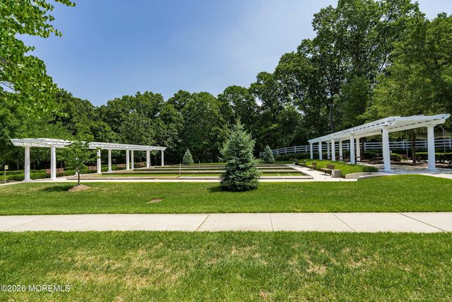 10 Cauthen Court, Manalapan, NJ 07726