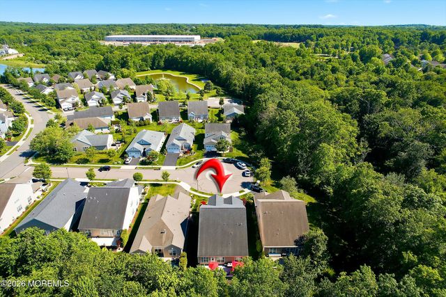 10 Cauthen Court, Manalapan, NJ 07726