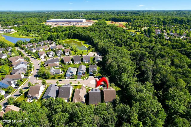10 Cauthen Court, Manalapan, NJ 07726
