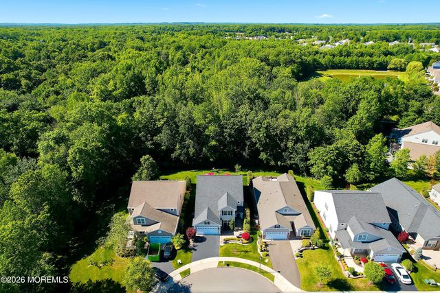 10 Cauthen Court, Manalapan, NJ 07726