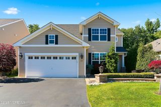 10 Cauthen Court, Manalapan, NJ 07726