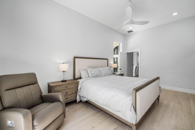 6674 NW 25th Avenue, Boca Raton, FL 33496