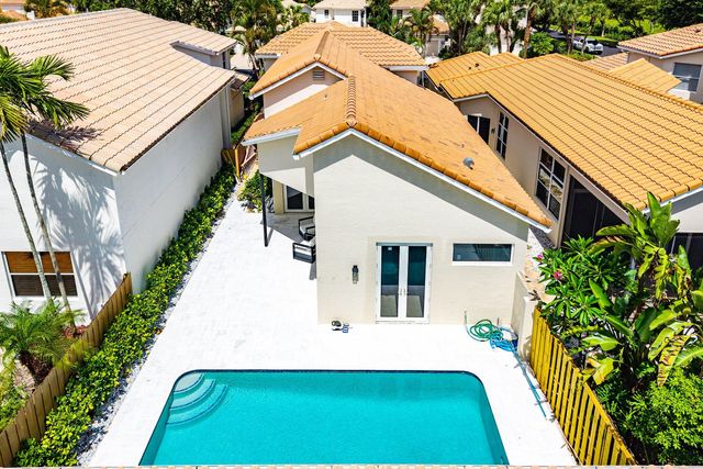 6674 NW 25th Avenue, Boca Raton, FL 33496
