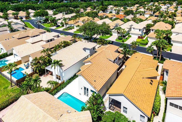 6674 NW 25th Avenue, Boca Raton, FL 33496
