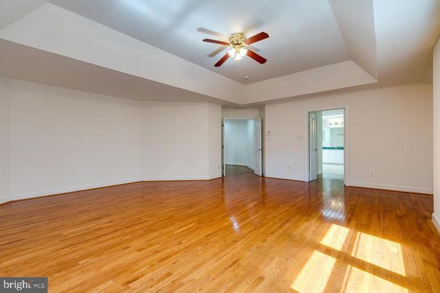 1489 BROADSTONE PL, Vienna, VA 22182