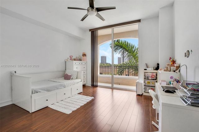 3001 NE 185th St 610, Aventura, FL 33180