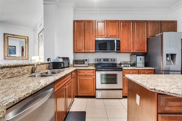 3001 NE 185th St 610, Aventura, FL 33180
