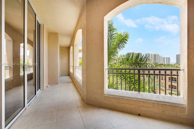 3001 NE 185th St 610, Aventura, FL 33180