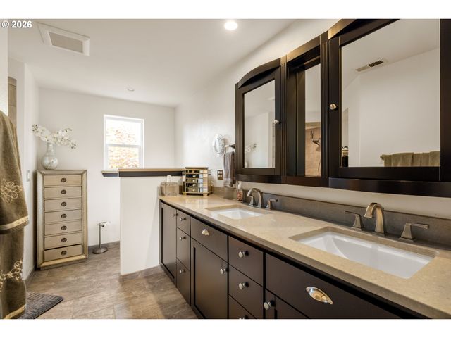 2687 Ne 2ND Dr, Hillsboro, OR 97124