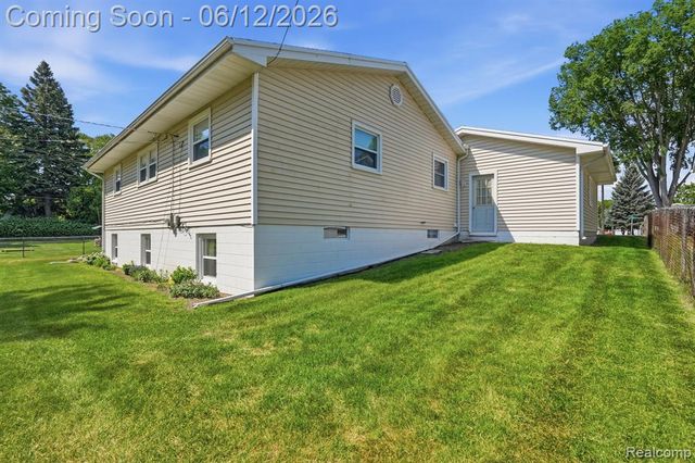 3118 Elk Street, Port Huron, MI 48060