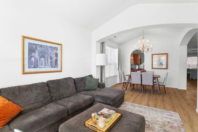 2749 Corte De La Villa SE, Rio Rancho, NM 87124