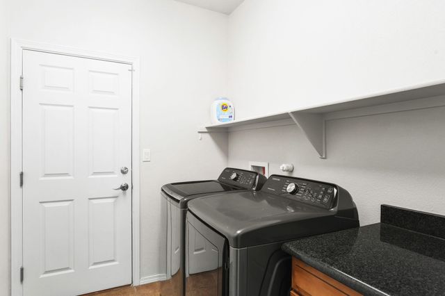 2749 Corte De La Villa SE, Rio Rancho, NM 87124