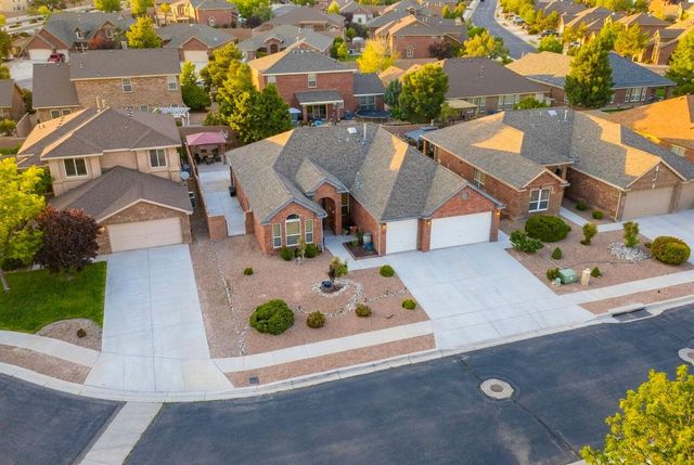 2749 Corte De La Villa SE, Rio Rancho, NM 87124