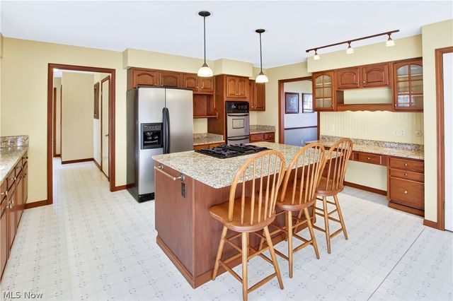 218 Wells Court, Euclid, OH 44132