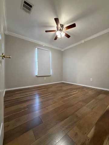 801 Dawlish DR, Pflugerville, TX 78660