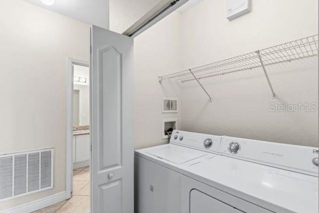 2755 VIA CAPRI 1225, Clearwater, FL 33764