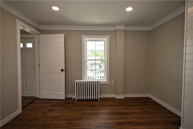 809 Franklin Ave, Connellsville, PA 15425