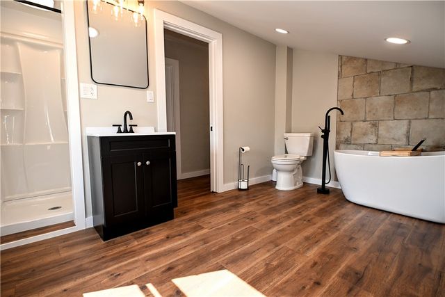 809 Franklin Ave, Connellsville, PA 15425