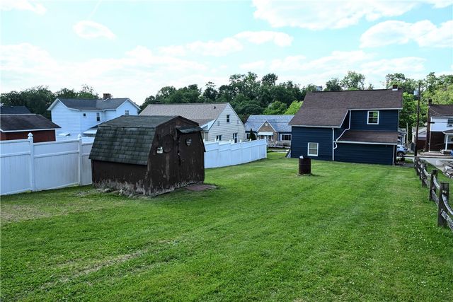 809 Franklin Ave, Connellsville, PA 15425