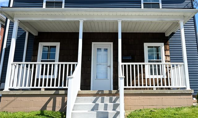 809 Franklin Ave, Connellsville, PA 15425