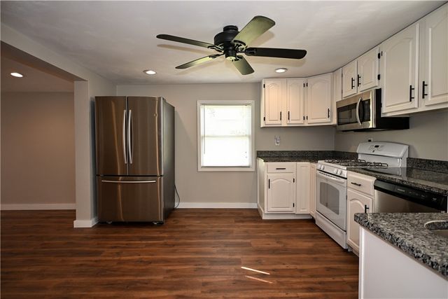 809 Franklin Ave, Connellsville, PA 15425