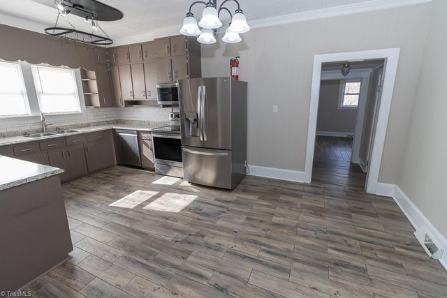 925 Lincoln Street, Eden, NC 27288