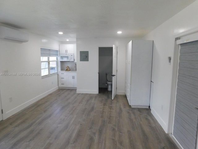 16240 SW 286th St B, Homestead, FL 33033