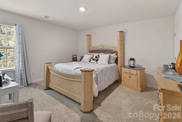 9836 Oak Barrel Lane, Charlotte, NC 28215