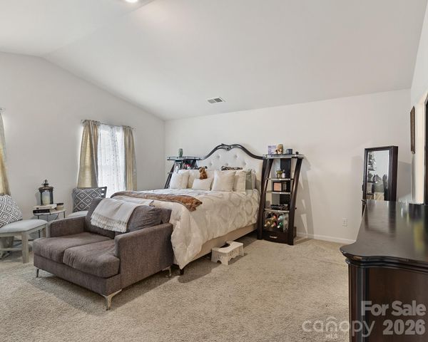 9836 Oak Barrel Lane, Charlotte, NC 28215