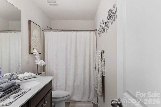 9836 Oak Barrel Lane, Charlotte, NC 28215
