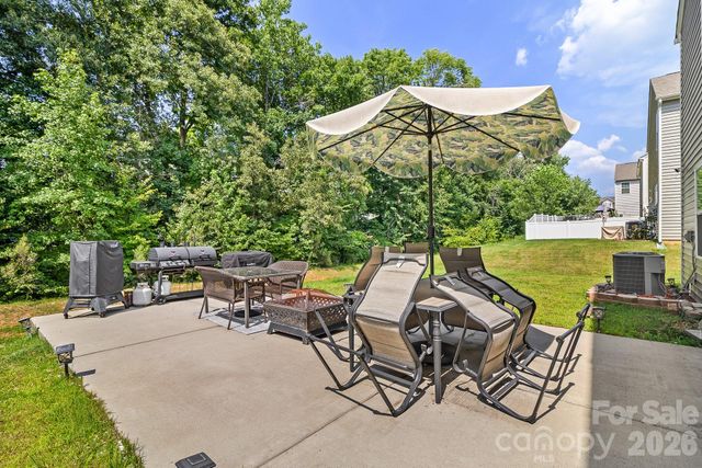 9836 Oak Barrel Lane, Charlotte, NC 28215